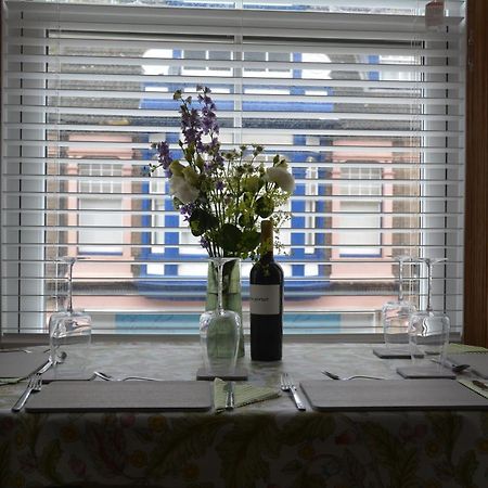 The Fabulous Number Two Apartment A Cosy Coastal Getaway Cromer Bagian luar foto